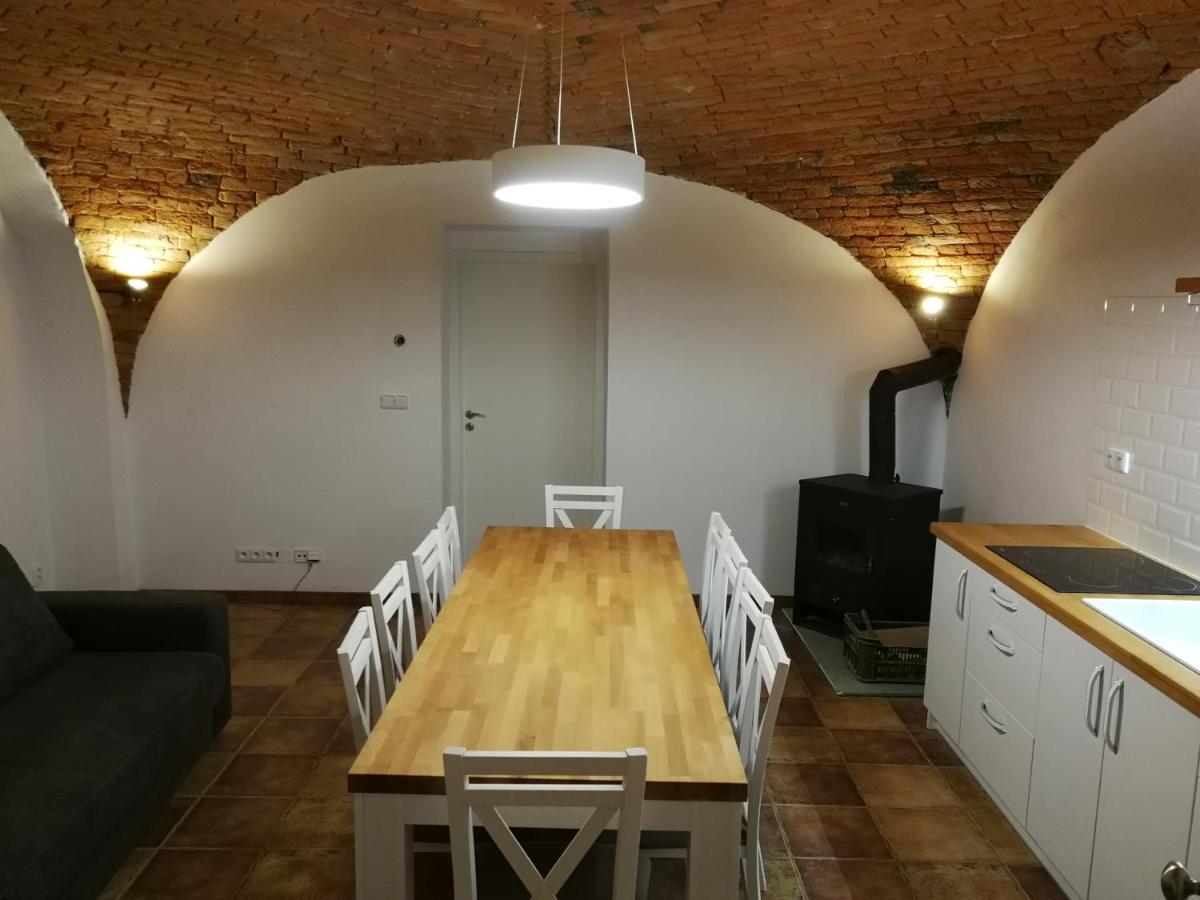 Apartmany Habanska, Cely Dum Pouzdrany Exterior photo